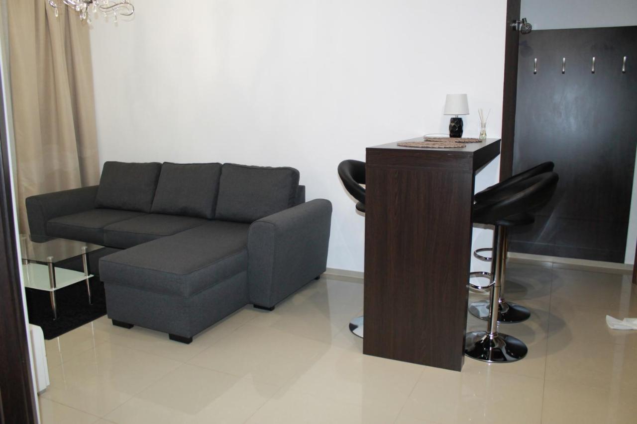 Apartament Antoniukowska 60 Apartment เบียวิสตอก ภายนอก รูปภาพ