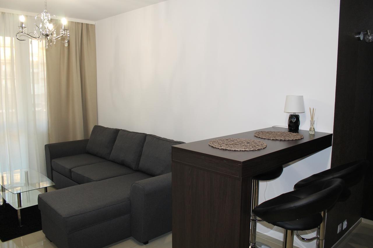 Apartament Antoniukowska 60 Apartment เบียวิสตอก ภายนอก รูปภาพ