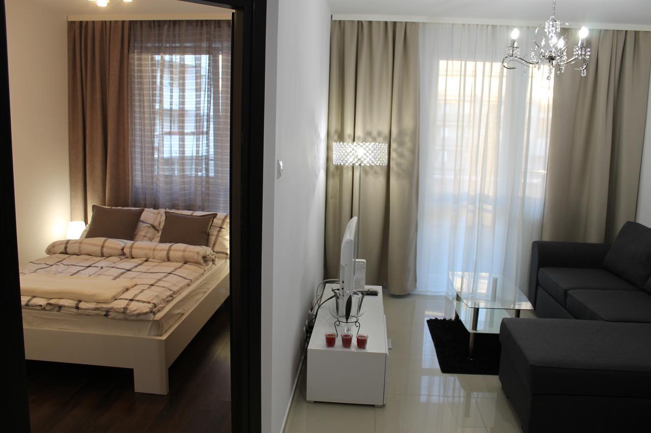 Apartament Antoniukowska 60 Apartment เบียวิสตอก ภายนอก รูปภาพ